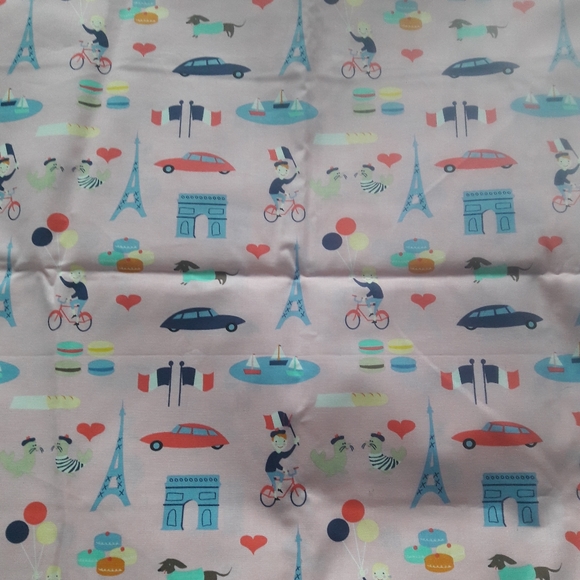 1 yard and 17 inches 
Cotton Woven 
Jack and lulu - Picture 1 of 1